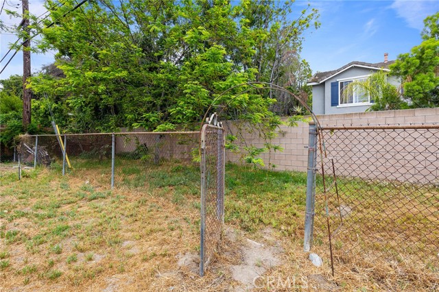 Detail Gallery Image 24 of 27 For 1015 N Moraga St, Anaheim,  CA 92801 - 3 Beds | 1 Baths