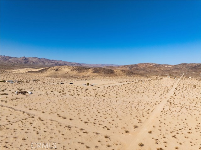 Detail Gallery Image 18 of 25 For 69050 Emerald St, Twentynine Palms,  CA 92277 - – Beds | – Baths