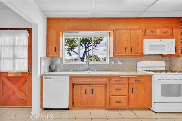 Detail Gallery Image 5 of 48 For 13401 Cypress St, Garden Grove,  CA 92843 - 3 Beds | 2 Baths