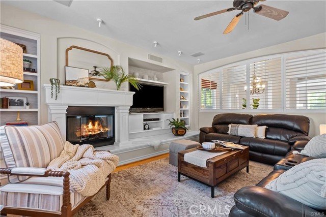 25865 Tulip Grove Street, Stevenson Ranch CA: https://media.crmls.org/medias/90bbd485-d948-4f31-807c-5ab20d85bf2d.jpg