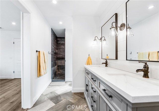 5732 Anthony Ave, Garden Grove CA: https://media.crmls.org/medias/90bbe6e7-2fd9-42ce-a8ad-6f4835b42d05.jpg