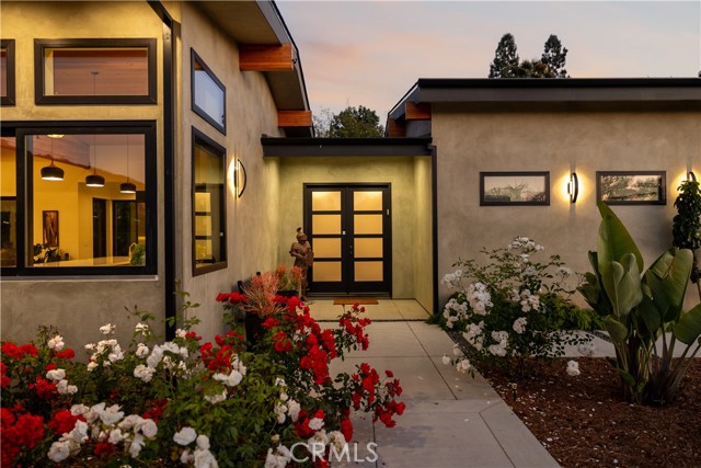 1088 Via Conca Doro, Vista CA: https://media.crmls.org/medias/90bc4359-267b-46ce-9f43-ba61f0a10bc5.jpg