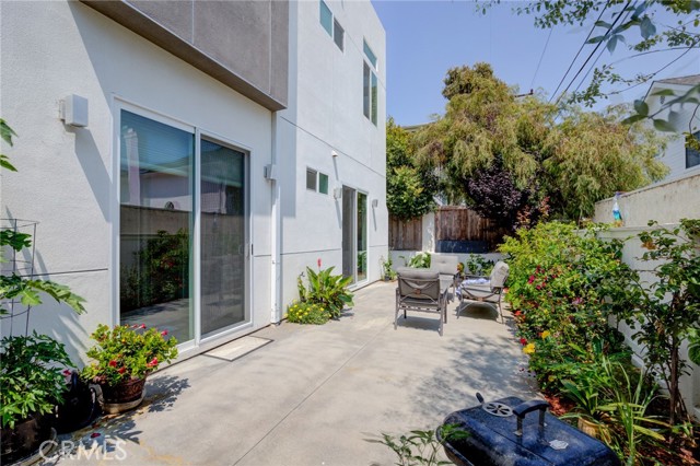 2520 Nelson Avenue, Redondo Beach, California 90278, 4 Bedrooms Bedrooms, ,3 BathroomsBathrooms,Residential,Sold,Nelson,PV21155781