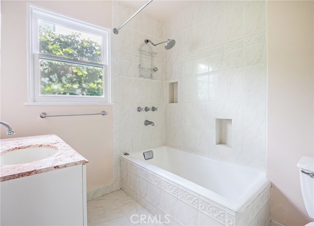 Detail Gallery Image 20 of 25 For 249 Wave, Laguna Beach,  CA 92651 - 2 Beds | 2 Baths