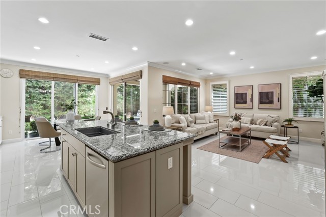 Detail Gallery Image 7 of 38 For 62 Wrangler, Irvine,  CA 92602 - 4 Beds | 4 Baths