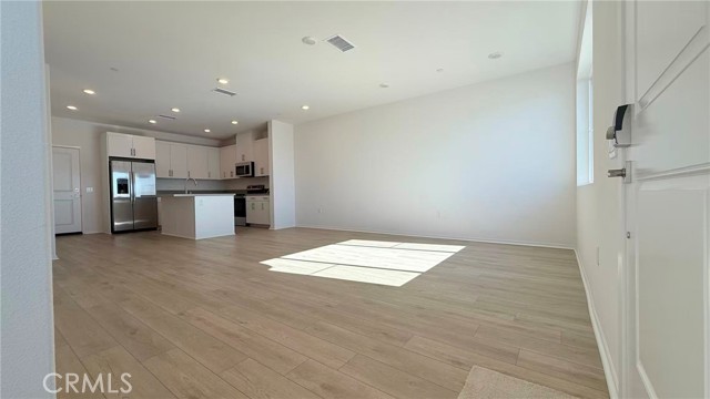 Detail Gallery Image 9 of 25 For 3580 S Eichler Paseo #106,  Ontario,  CA 91761 - 3 Beds | 2/1 Baths