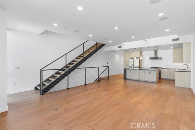 Detail Gallery Image 4 of 58 For 6566 W 85th Pl, Westchester,  CA 90045 - 3 Beds | 3 Baths