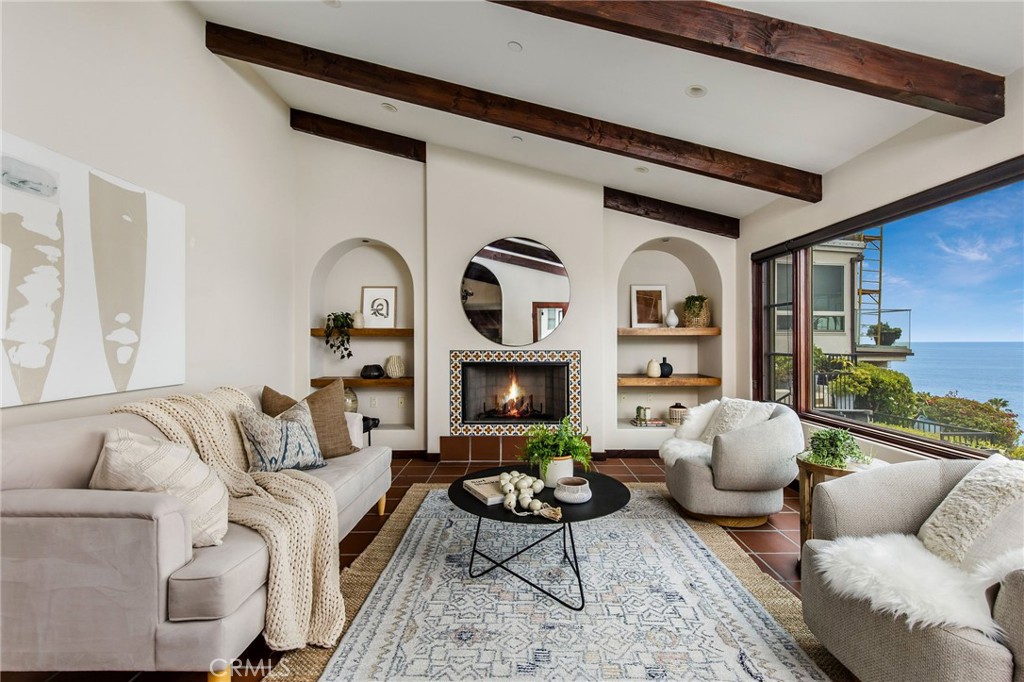 90bfd84c 6ea7 43c1 92e6 C2852be53b2f