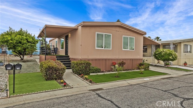 Detail Gallery Image 1 of 59 For 1400 13th St #206,  Upland,  CA 91786 - 2 Beds | 2 Baths