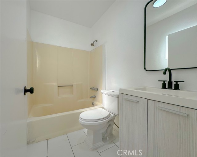 Detail Gallery Image 36 of 37 For 1423 W 65th St, Los Angeles,  CA 90047 - – Beds | – Baths