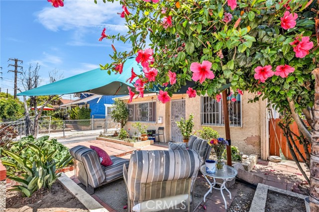 2660 Newell Street, County - Los Angeles CA: https://media.crmls.org/medias/90c0a346-2eac-407e-bf43-fa5c7d1f2ff0.jpg