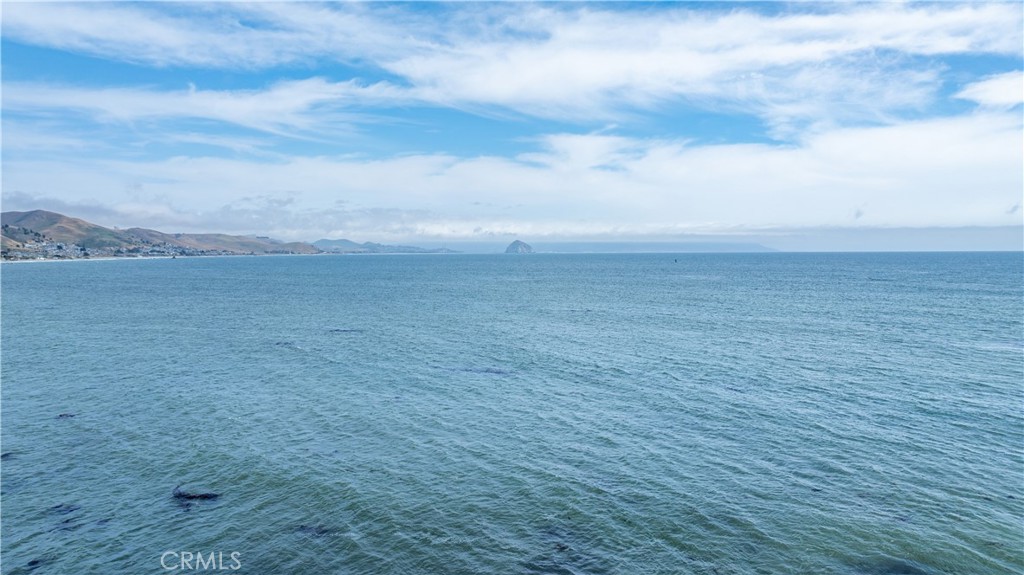https://media.crmls.org/medias/90c1347c-9e88-4677-86f7-ffd5cdfd8c6b.jpg?preset=X-Large