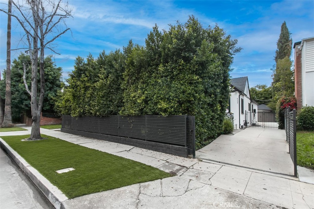 MLS #SR25263250 image #2