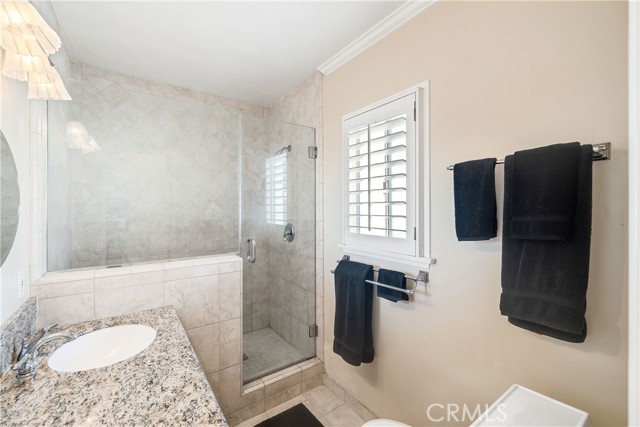 2nd bathroom