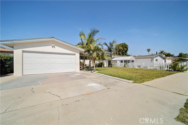 Detail Gallery Image 2 of 22 For 12815 Sycamore St, Garden Grove,  CA 92841 - 3 Beds | 2 Baths