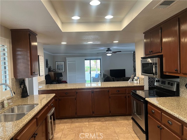 29183 Yosemite Place, Canyon Lake CA: https://media.crmls.org/medias/90c3572e-0fe3-40fa-8b23-9eaf74e47918.jpg