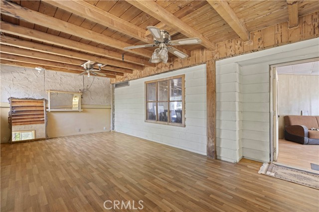 15374 Gaskell Road, Rosamond CA: https://media.crmls.org/medias/90c43710-3272-42ee-a82d-b30b1109fac9.jpg