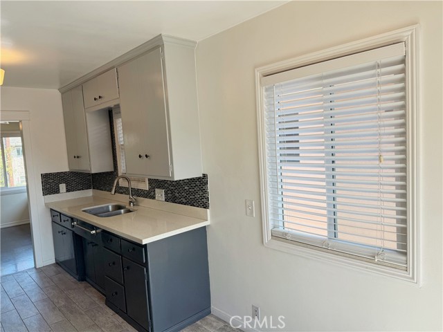 Detail Gallery Image 12 of 23 For 2030 E 3rd #5,  Long Beach,  CA 90814 - 1 Beds | 1 Baths