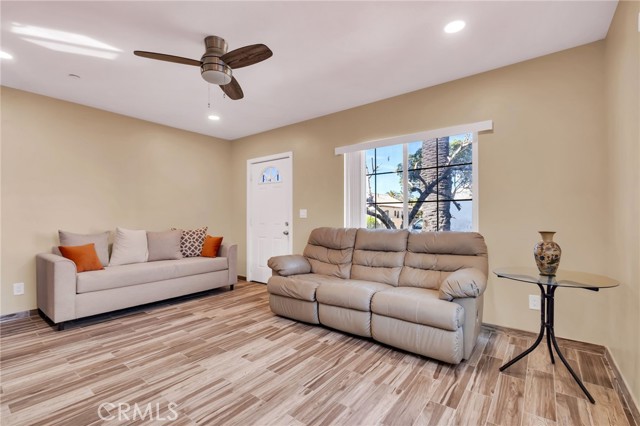 Detail Gallery Image 33 of 73 For 1972 Olive, Long Beach,  CA 90806 - 6 Beds | 4 Baths