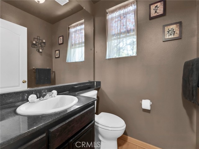 Detail Gallery Image 17 of 38 For 5242 Vesper #7,  Sherman Oaks,  CA 91411 - 3 Beds | 3 Baths