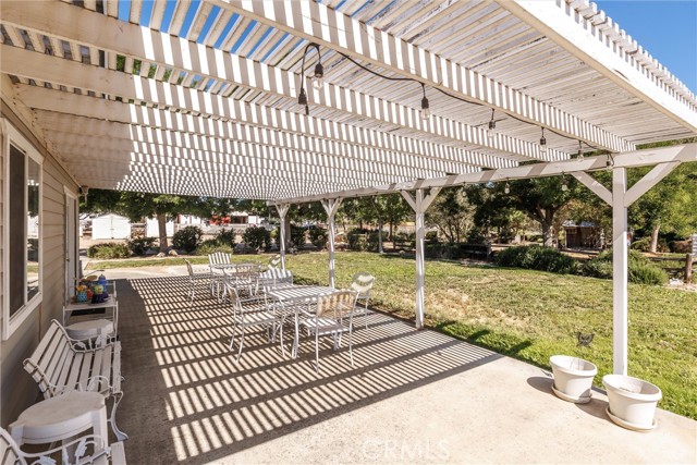 Detail Gallery Image 7 of 22 For 8210 Creston Rd, Paso Robles,  CA 93446 - 4 Beds | 2 Baths