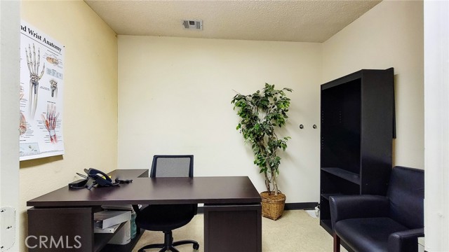  Commercial for Sale in Apple Valley, California