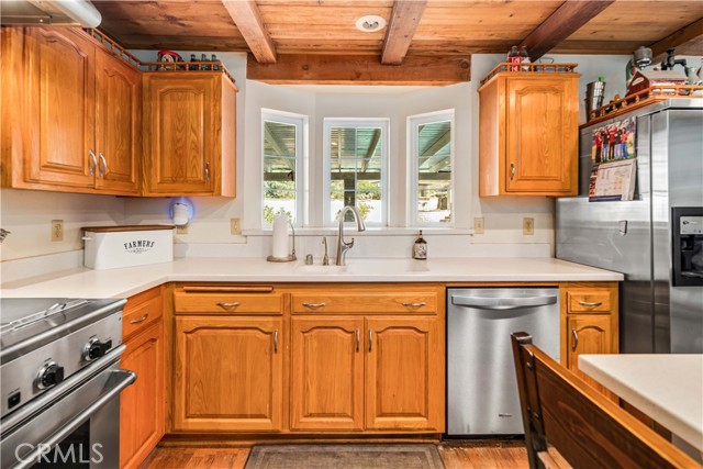 28132 Oak Spring Canyon, Canyon Country CA: https://media.crmls.org/medias/90c777ee-9bc2-4721-9c1d-4f41a43b05d9.jpg