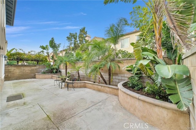 Detail Gallery Image 14 of 37 For 1320 Corte Alemano, Costa Mesa,  CA 92626 - 4 Beds | 2/1 Baths