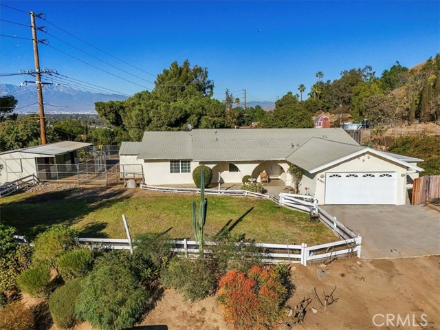 Detail Gallery Image 2 of 63 For 4565 Crestview Dr, Norco,  CA 92860 - 5 Beds | 3 Baths