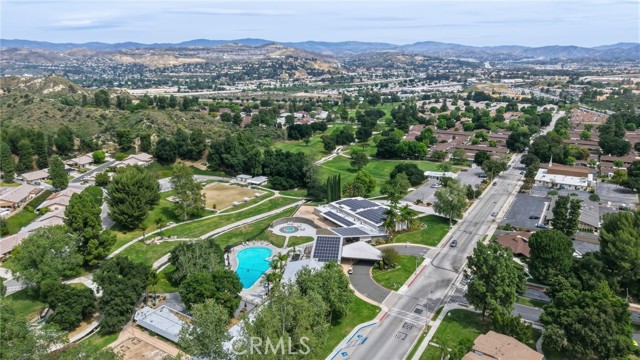 Detail Gallery Image 34 of 47 For 19237 Avenue of the Oaks #B,  Newhall,  CA 91321 - 2 Beds | 1 Baths