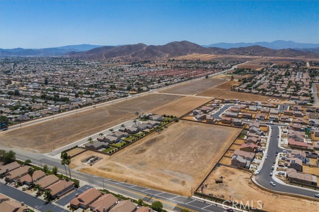 1246 Barnett, Menifee CA: https://media.crmls.org/medias/90c94412-8bf4-4113-9a27-c085558ad486.jpg