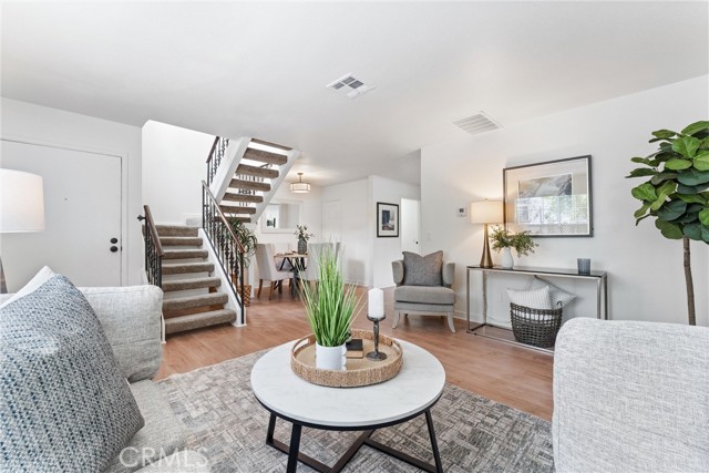 2514 Monte Carlo Drive, Santa Ana CA: https://media.crmls.org/medias/90c97fe7-dd9d-440f-82b3-3adf2137374d.jpg