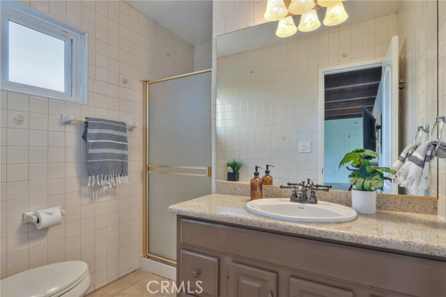 Image 14 of 36 For 22908 Ladeene