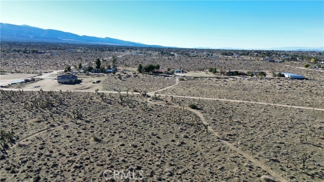 Detail Gallery Image 11 of 12 For 111 Riggins, Phelan,  CA 92371 - – Beds | – Baths