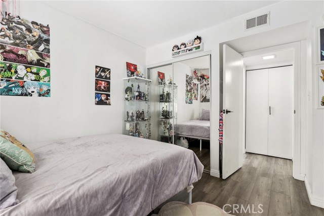 Detail Gallery Image 13 of 26 For 9832 Karmont Ave, South Gate,  CA 90280 - 2 Beds | 2 Baths