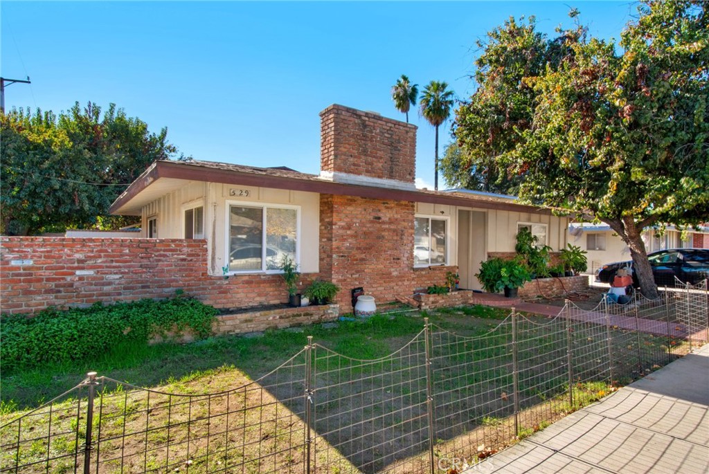 SingleFamilyResidence at 529 W 25th Street