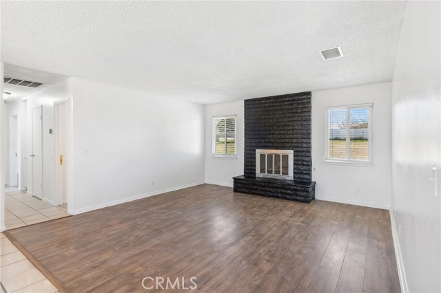 Detail Gallery Image 12 of 55 For 10278 Balsam Ave, Hesperia,  CA 92345 - 3 Beds | 2 Baths