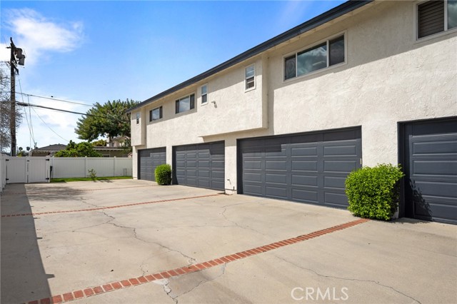 Detail Gallery Image 33 of 37 For 2410 Voorhees Ave #3,  Redondo Beach,  CA 90278 - 2 Beds | 2/1 Baths