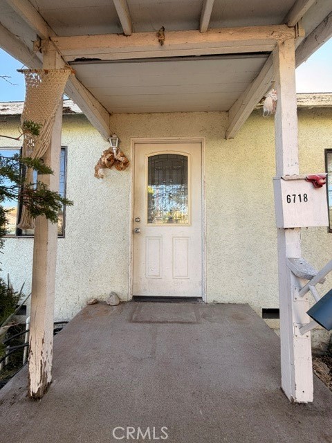 6718 Varna Avenue photo 3
