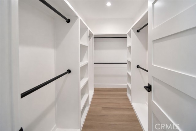 Detail Gallery Image 10 of 52 For 1307 Greenwood Ave, Torrance,  CA 90503 - 6 Beds | 5/1 Baths