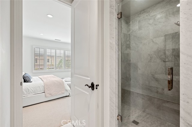 117 Andirons, Irvine CA: https://media.crmls.org/medias/90cf2872-486b-411d-b183-c4bb6fb9fc9a.jpg