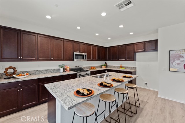 Detail Gallery Image 17 of 47 For 11649 Sable Way, Moreno Valley,  CA 92557 - 4 Beds | 2/1 Baths