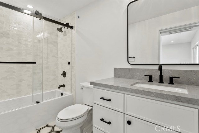 Detail Gallery Image 12 of 25 For 913 E Balboa Blvd #C,  Newport Beach,  CA 92661 - 3 Beds | 3 Baths
