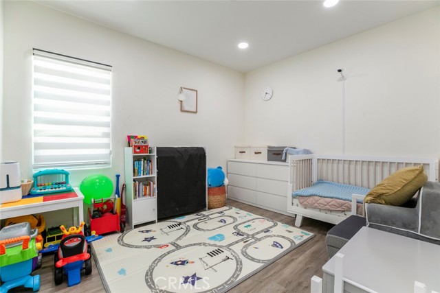 343 Concord Street, Glendale CA: https://media.crmls.org/medias/90d2025c-70da-4707-b386-53bc5589d57d.jpg