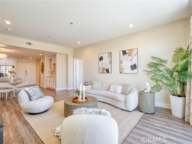 56 E Duarte Road, Arcadia CA: https://media.crmls.org/medias/90d2ba15-7e27-45a4-ba25-d2c21988467f.jpg