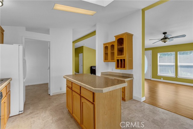 Detail Gallery Image 15 of 44 For 209 Road Runner Ln, Fountain Valley,  CA 92708 - 3 Beds | 2 Baths