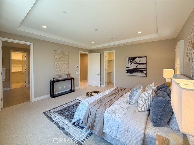142 Dolci, Irvine CA: https://media.crmls.org/medias/90d3fff8-207d-46c5-b64e-ae134310bcc2.jpg