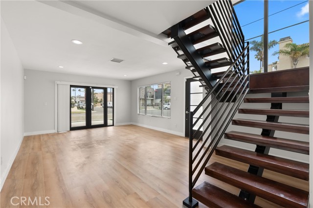 228 20th Street, Huntington Beach CA: https://media.crmls.org/medias/90d4d830-fc88-4461-9e83-36af5ec54893.jpg