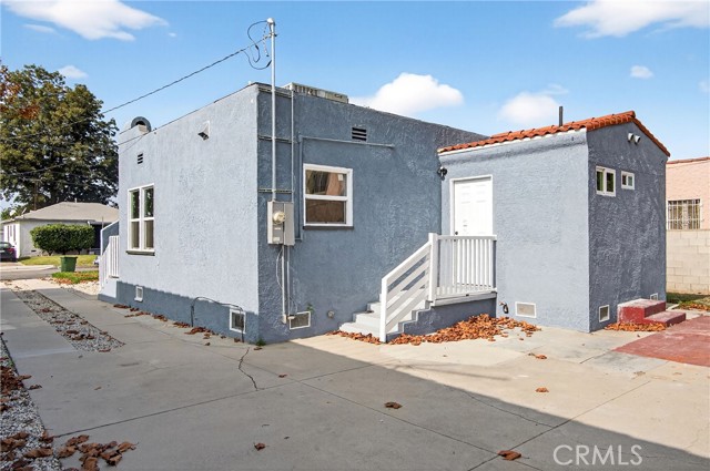 Detail Gallery Image 22 of 26 For 208 S Burris Ave, Compton,  CA 90221 - 3 Beds | 2 Baths