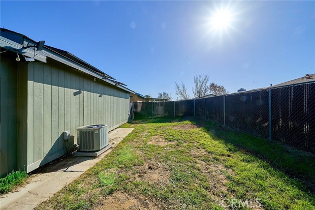 Detail Gallery Image 13 of 26 For 43659 Ponderosa, Lancaster,  CA 93535 - 3 Beds | 2 Baths